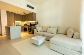 Charming & Modern 1BDR in NEW Laya Heights Building Studio City